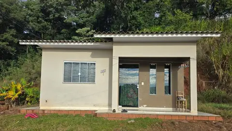 Casa com 2 quartos no Centro, em Saltinho