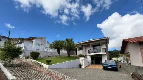 CASAS
      à venda