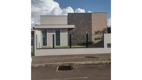 Casa em alvenaria - Civemara - Rua Foz do Iguaçú