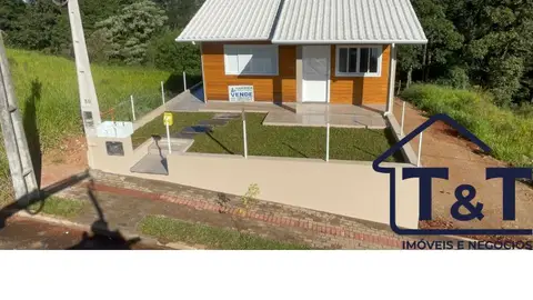 Casa em madeira com 2 quartos no Kasper