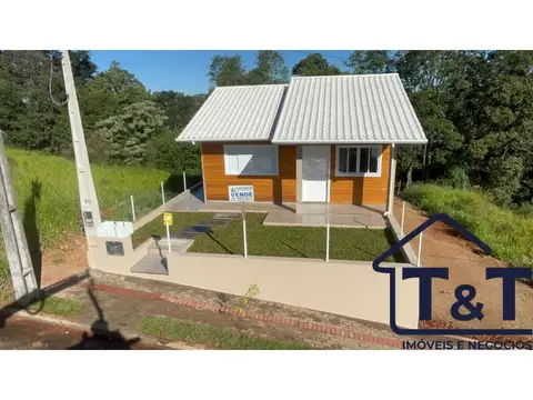 Casa em madeira com 2 quartos no Kasper
