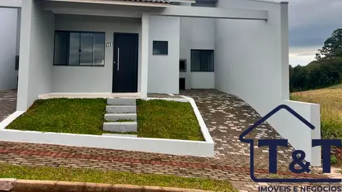 Casa Geminada com 2 quartos no Jardim Colina Verde