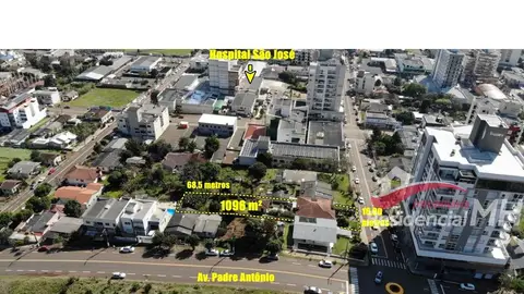 Terreno com 1 quarto no Centro