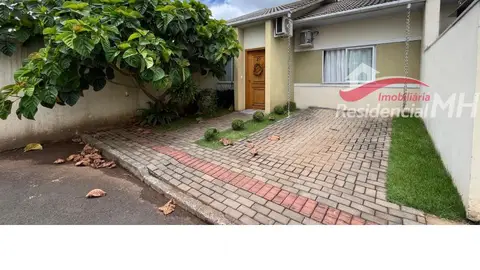Casa com 2 quartos no Aurora