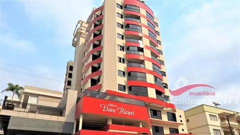 Apartamento com 2 quartos no Centro