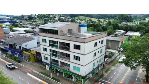 Apartamento com 3 quartos no Centro