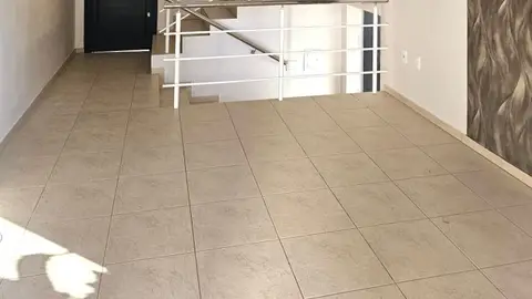 Casa para Venda, bairro Bairro Frei Damião, 4 dormitórios, sendo 2 suítes, 5 banheiros, 2 vagas de garagem, mobiliado, área construída 214 m