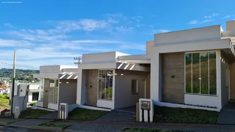 Casa para Venda, Maravilha / SC, bairro Loteamento Colibri II, 2 dormitórios, 1 banheiro, 1 vaga de garagem, área total 73 m², área construí