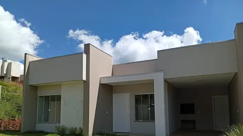 Casa para Venda, Maravilha / SC, bairro Loteamento Jardim Mirante, 2 dormitórios, sendo 1 suíte, 2 banheiros, 1 vaga de garagem, área total 