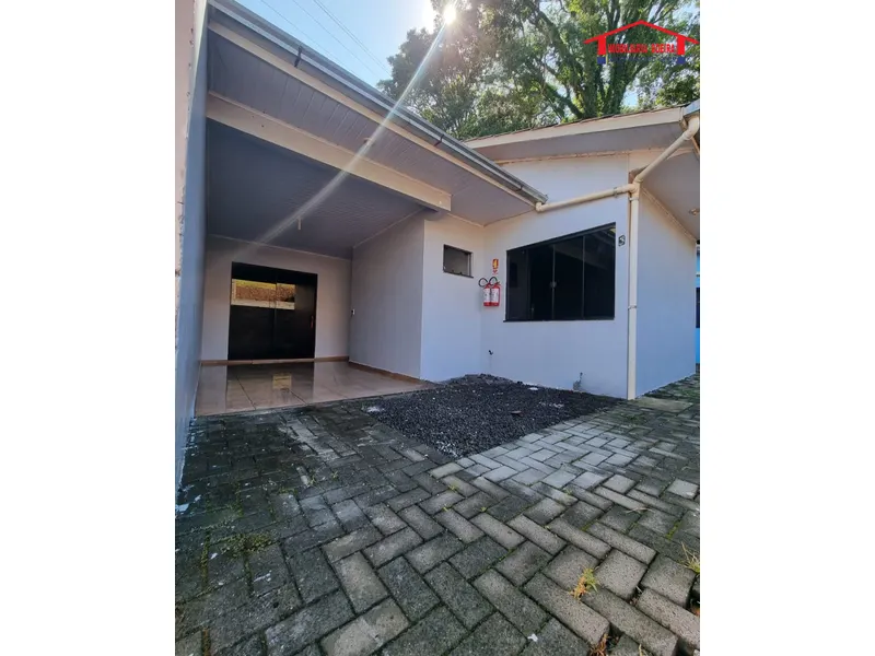 Casa em alvenaria com 2 quartos no São José