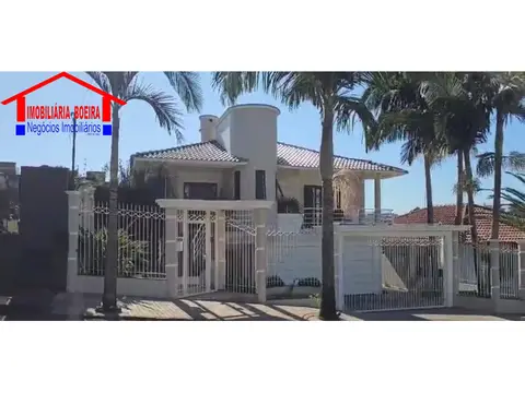 Casa em alvenaria com 3 quartos no Jardim