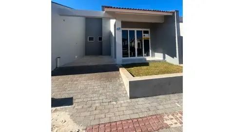 Casa em alvenaria com 2 quartos no Universitário
