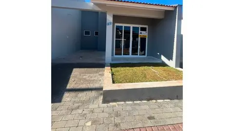 Casa em alvenaria com 2 quartos no Universitário