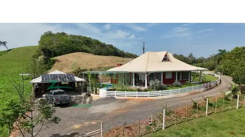 Chácara com 3 quartos no Linha