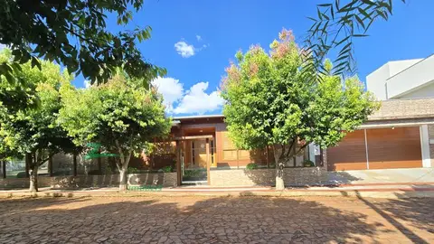Casa em madeira com 2 quartos no Loteamento Rigoni