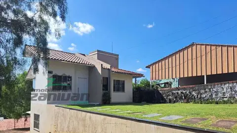 Casa em alvenaria com 2 quartos no Jardim América II