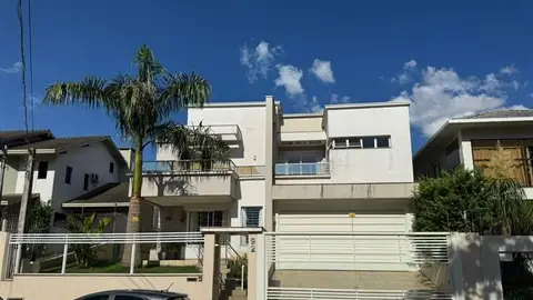Casa em alvenaria com 3 quartos no Centro, em Chapecó