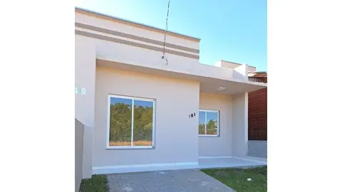 Casa em alvenaria com 2 quartos no Universitário