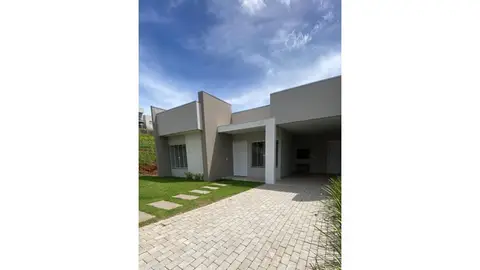 Casa em alvenaria com 2 quartos no São José
